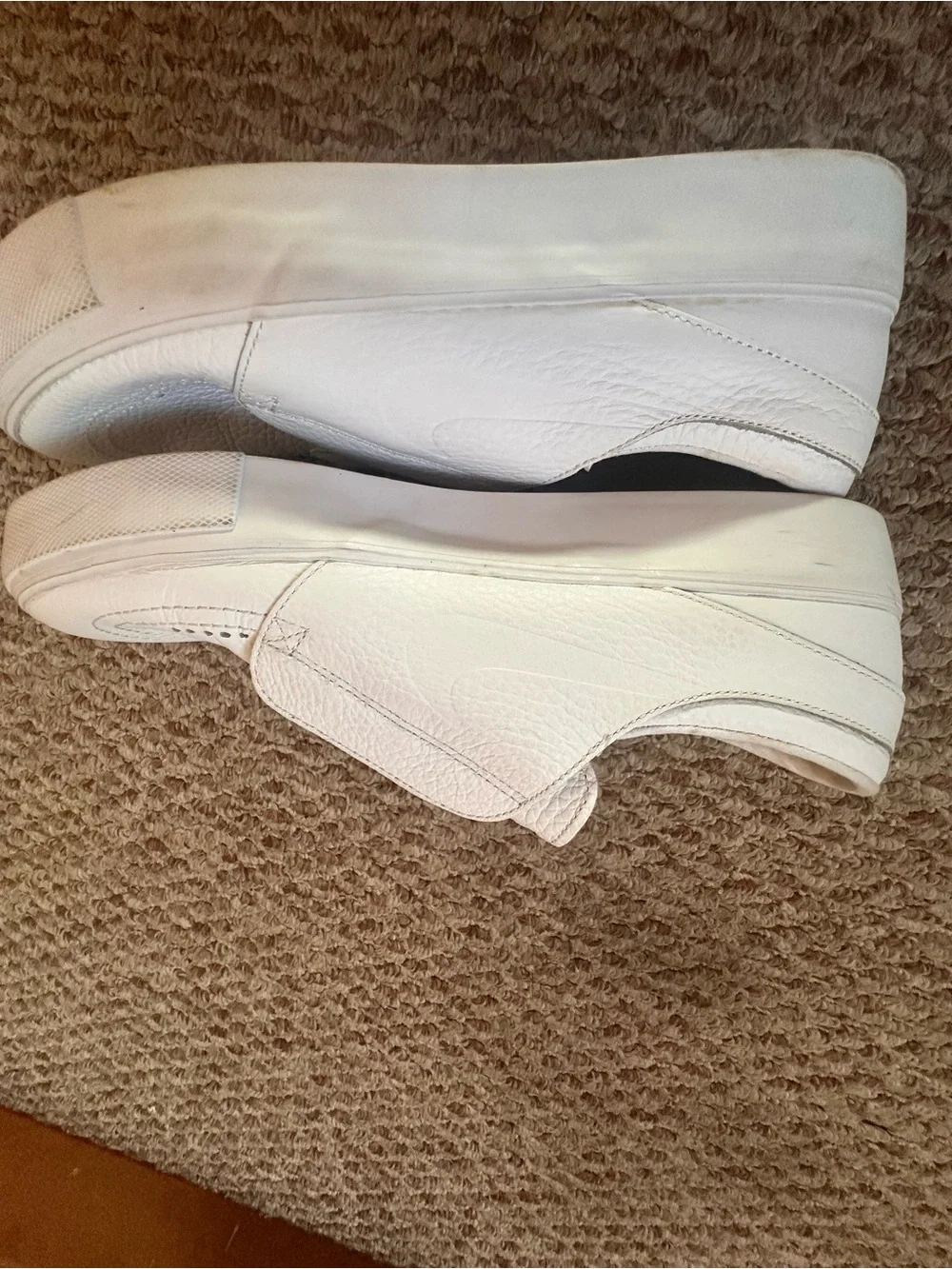 Nike sleek white